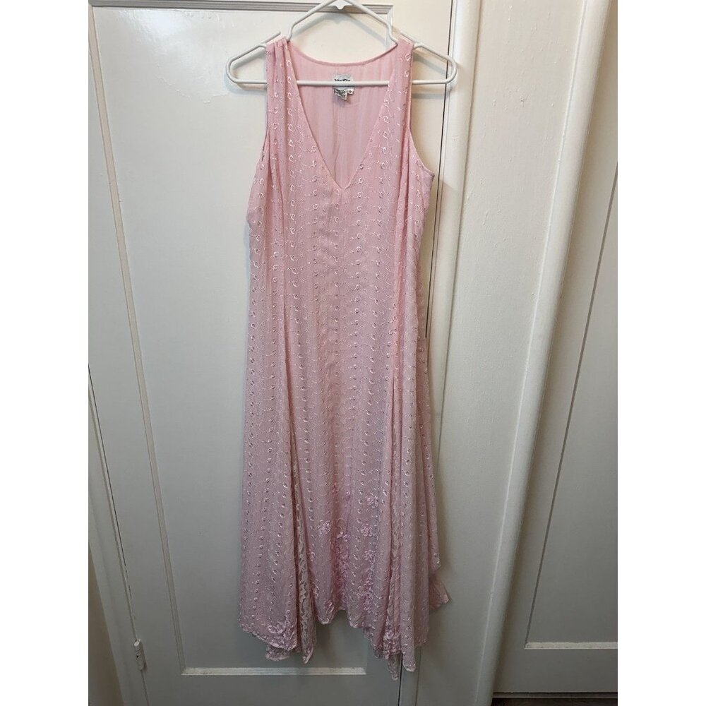Elegant Pink Sleeveless Dress